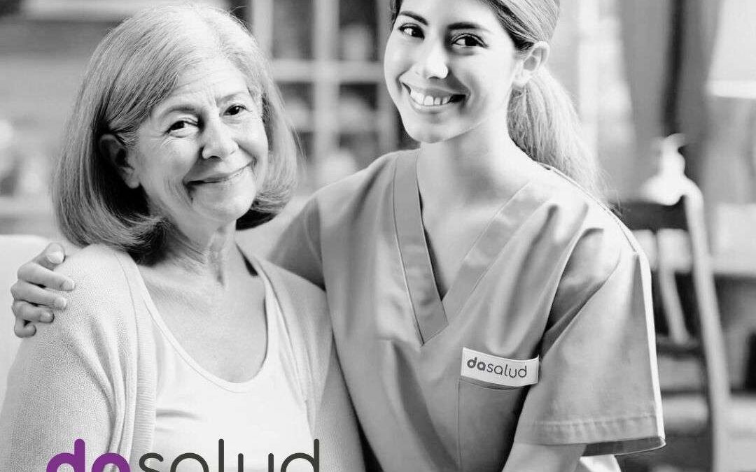 Cuidados Postquirúrgicos en Casa: 5 Beneficios de Contratar un Auxiliar de Enfermería de DA Salud