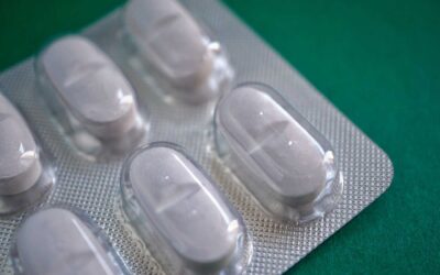 Administrar analgésicos en pacientes con dolor crónico